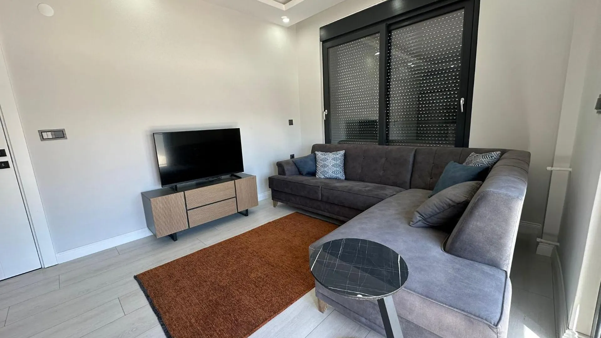 אנטליה Tunc Suites